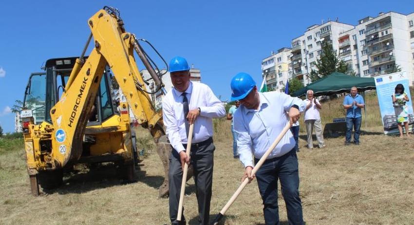 Първа копка на  комплекс от социални жилища в Разград 