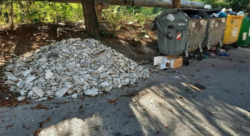 Пореден случай на нерегламентирано изхвърляне на строителни отпадъци 