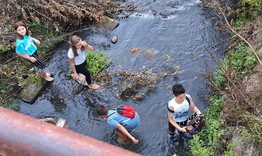 Детска "инспекция" в река Бели Лом 