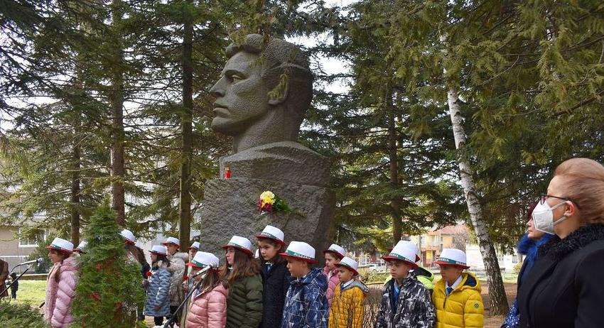 Разград почете паметта на Апостола на Свободата 