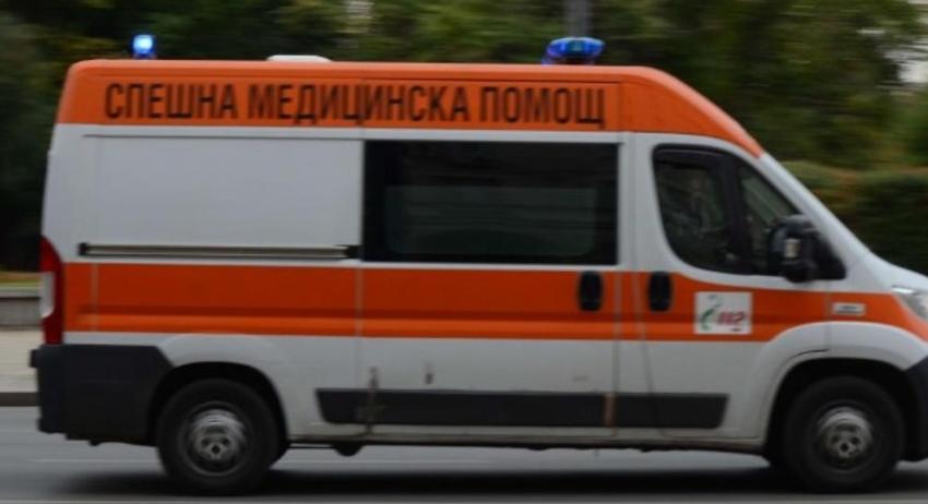 Мъж и жена с комоцио след катастрофа в Самуил 