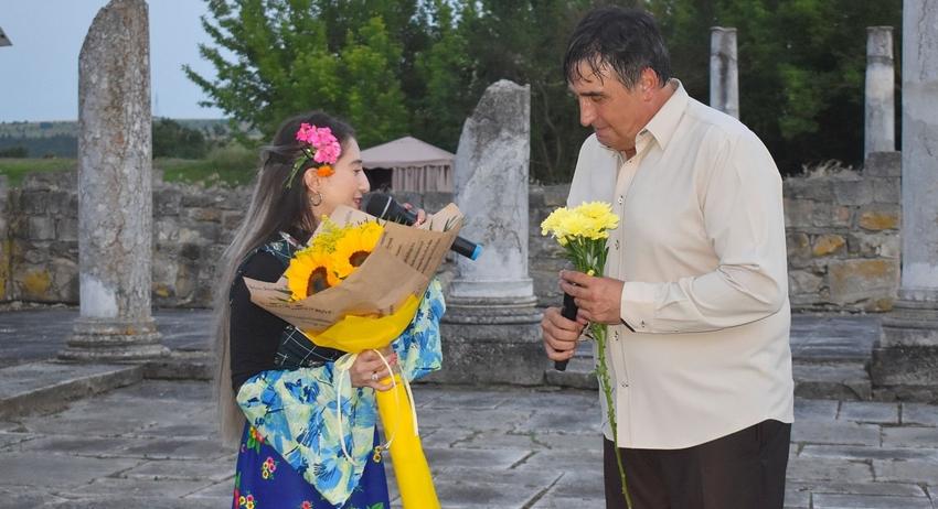 Веселин Маринов поздрави Разград на читалищния фестивал