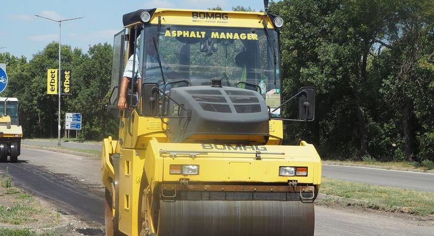 В понеделник полагат първия пласт асфалт на „Априлско въстание”