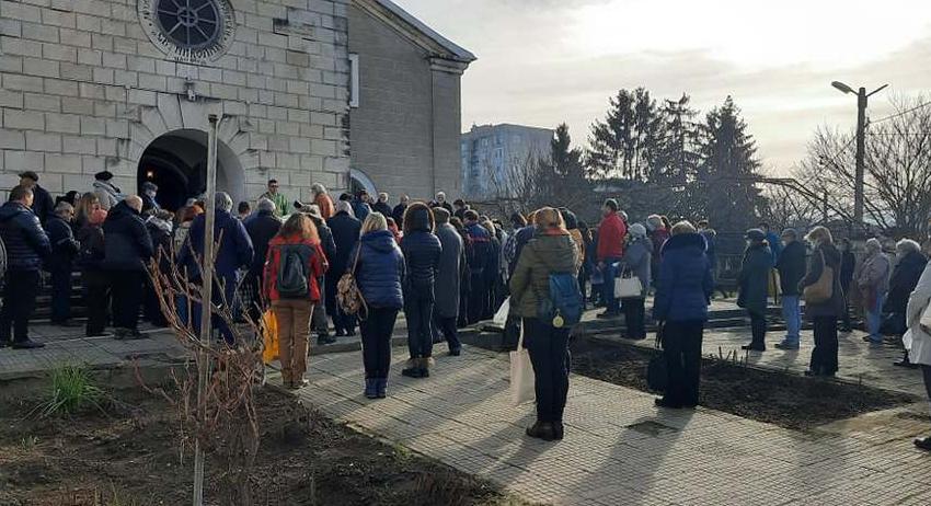 Дестки разградчани почетоха Богоявление в църквата "Св. Николай Чудотворец"