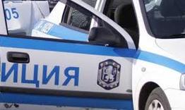 Джигит влязе с автомобила си в чужд имот в Липник