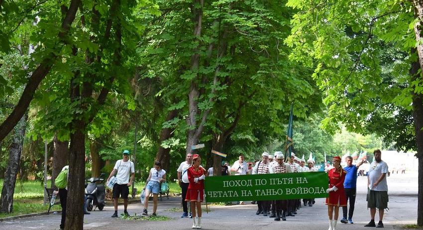 Председателят на Общински съвет Разград посрещна 37-ия „Поход по пътя на четата на Таньо войвода”