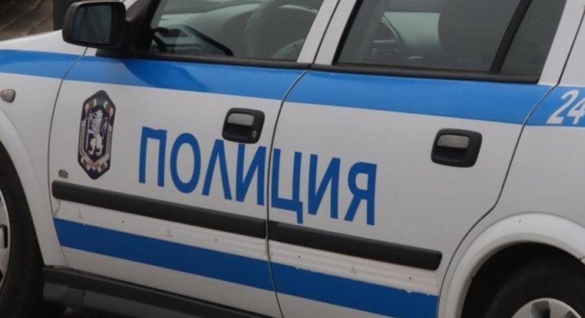 Кола блъсна и счупи крака на възрастен мъж в Брестовене 