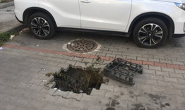 Огромна яма зейна на паркинг в центъра на Разград 