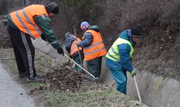 ОП“Паркстрой“ извършва почистване на канала на изхода на Разград за Исперих 