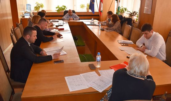 584 човека ще работят в секционните комисии в Община Разград за изборите на 2 април