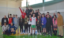 Връчиха купите на победителите в Ученическата волейболна лига 2022/23 г.