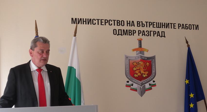 Нови пистолети „Валтер“ и дрон получи ОДМВР-Разград