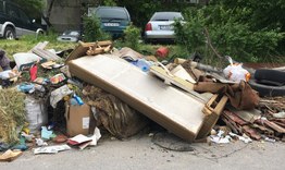Огромно сметище посреща жителите и гостите на ж.к. Орел 