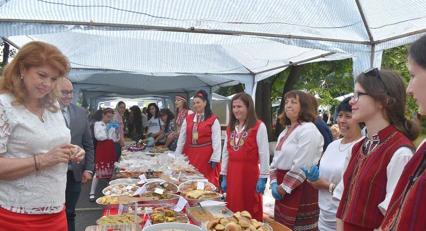 Вицепрезидентът Илияна Йотова откри Третия фестивал „Читалищата – живото наследство на България” 