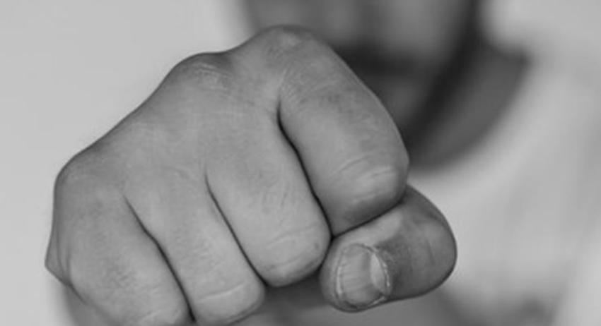 21-годишен от Разград е задържан за побой на площад на Ларго в Разград