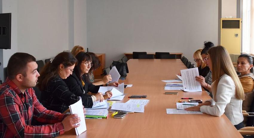 Комисия обсъди проект за Мерки за насърчаване на творческите заложби на деца с изявени дарби за 2023 г., тази година сроковете за подаване на документи ще са по-кратки