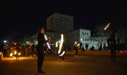 С танци с огън и светлини Разград се включи в екоинициативата „Часът на Земята”