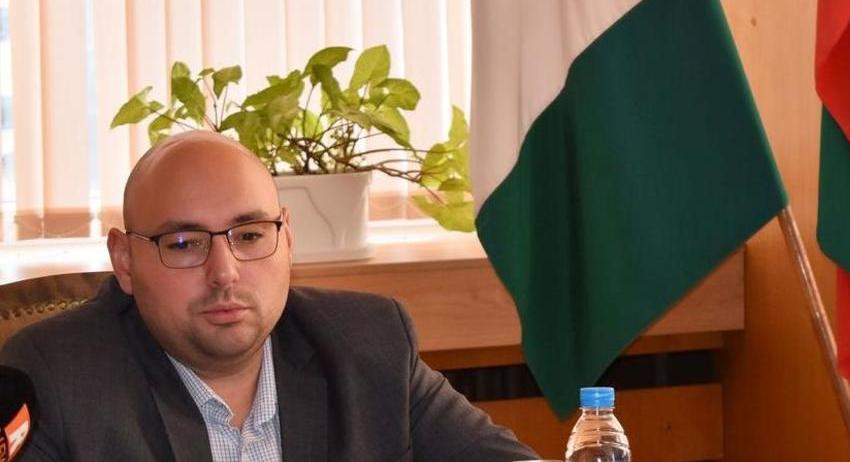 Кметът Добрин Добрев обяви 2 май за неучебен