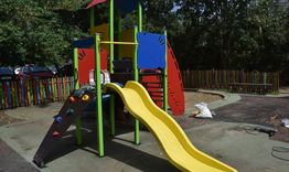 Поставят 16 нови съоръжения на детски площадки в Разград
