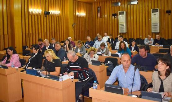 13 докладни записки приеха общинските съветници