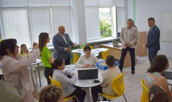 Откриха STEM център в ОУ „Ив. С. Тургенев“